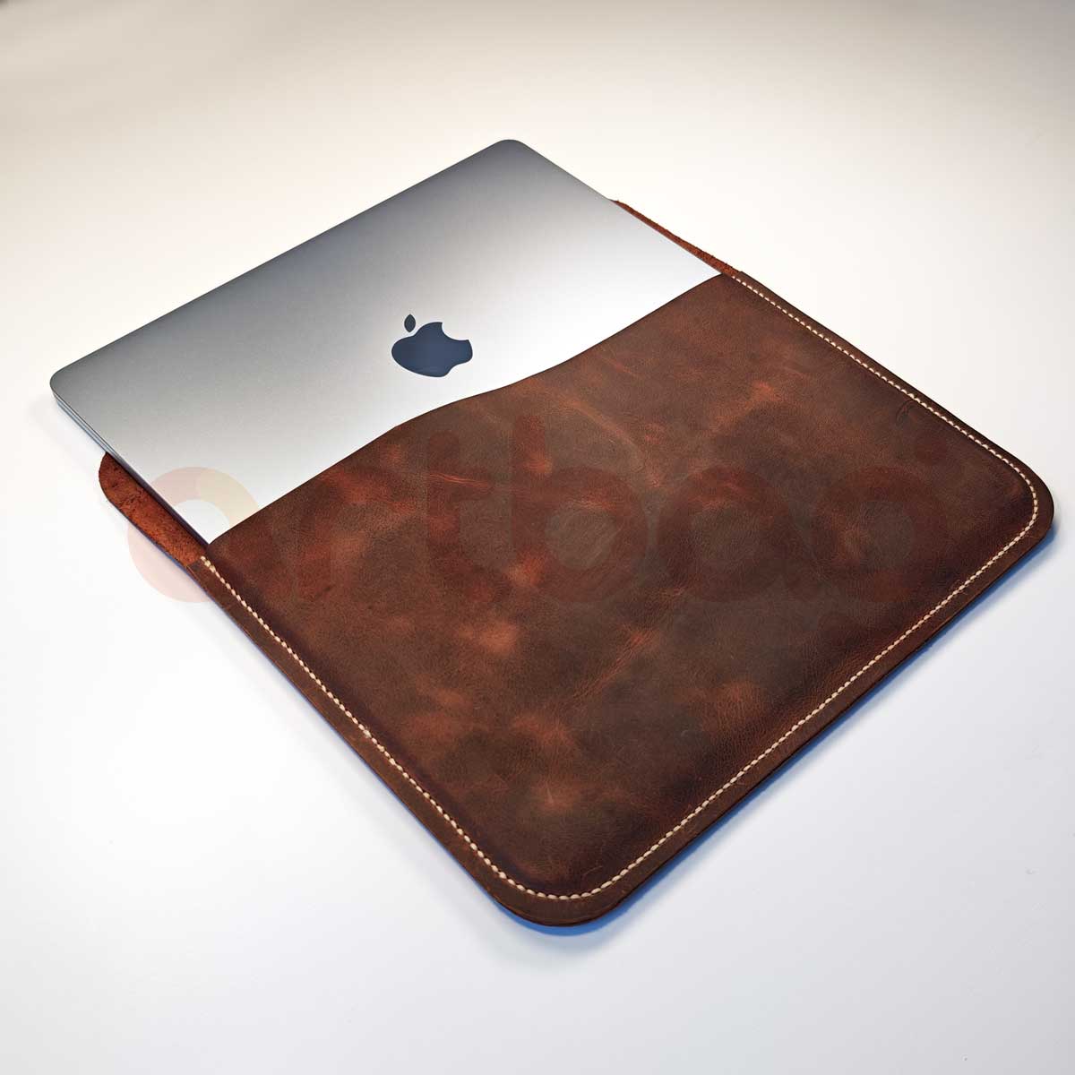 Macbook Air 13" - Hakiki Deri El Yapımı Çanta